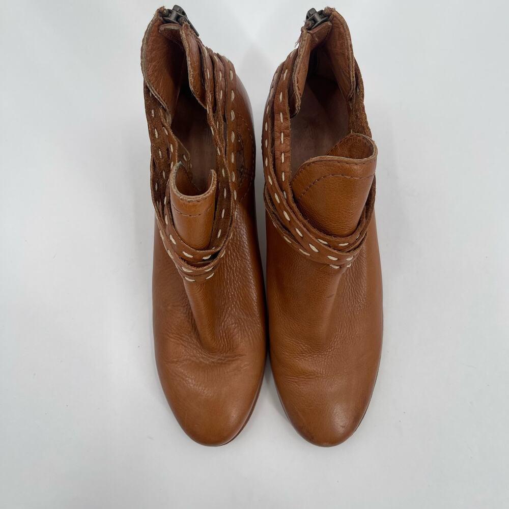 FRYE Boots Size 7.5 Naomi Pickstitch Brown Block Heeled Leather Bootie Zipper - Picture 2 of 16